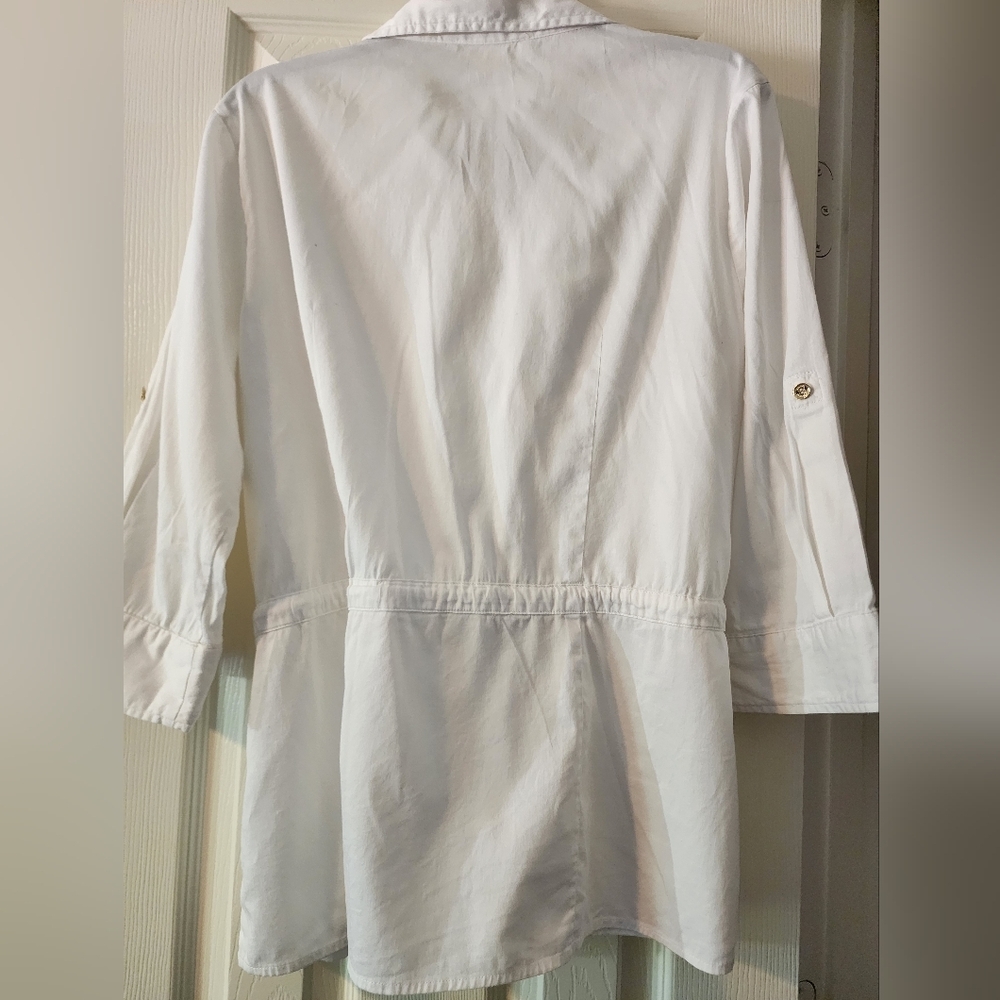 Michaels Kors Women's Button Down Roll Tab Shirt with Tie Waist - Picture 5 of 7